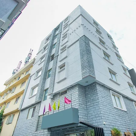 Oyo 16455 Amazing Inn